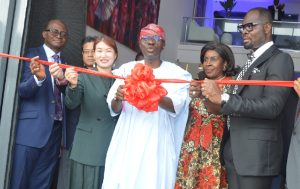 L-R: Mr Ademola Adebise, MD, Wema Bank Plc; Mr Chu Moaning, Consular General, People’s Republic of China in Lagos; Chief Diana Chen, Chairman, GAC Motor; Governor Babajide Sanwo-Olu of Lagos State; Dr Chinyere Almona, DG, Lagos Chamber of Commerce and Industry (LCCI) and Mr Linus Idahosa, Vice President, CIG Group during the GAC Motor G-Style showroom grand opening and unveiling of the All New GS4 Crossover SUV held at the GAC Motor office, Victoria Island, Lagos.