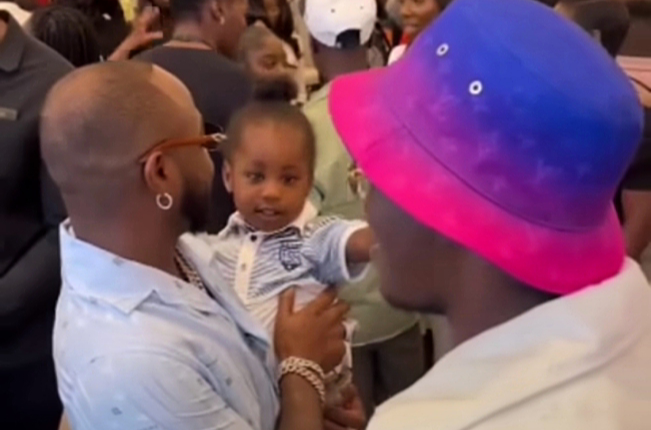 Davido spotted with second son from fourth baby mama￼