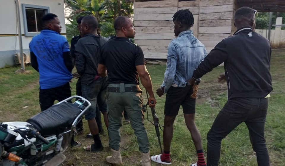 NIS arrest suspected arms peddlers along Nigeria-Cameroon border