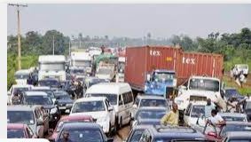 FRSC urges motorists to find alternative routes as protesters block Ore-Benin expressway again