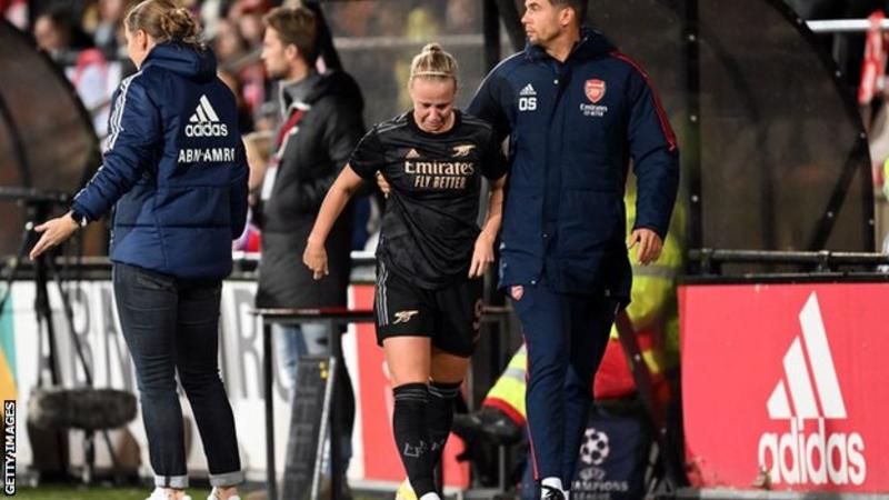 Small goals & rules confusion – Arsenal’s ‘very weird’ Ajax win