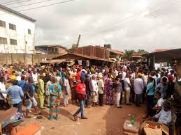 Benin traders make quick business at polling areas